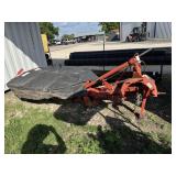 New Holland 615 disc mower. 6' cut.