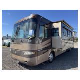 2004 Monaco Diplomat. Only 55k miles! Only 200