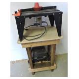 Router Stand w/Black and Decker Router