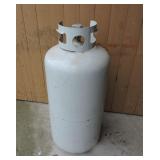 28 Lb Propane Tank, Full