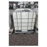 300 Gallon Industrial Fluid Container With Wheels
