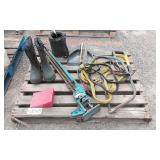 rubber boots / saw / vehicle jack / rope
