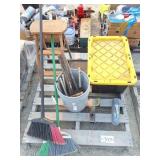 Straps, Bungies & Tie Downs, Tow Hitch & Coupler