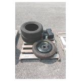 Toyo Tires / Spare Tire / Tire Chains