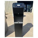 Quench water dispenser