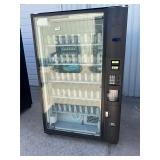 Bevmax refrigerated bottle crane vending machine