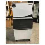 New 500# Maxx ice machine with bin