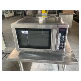 Amana commercial microwave