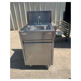 Qualserv portable hand sink with hot water