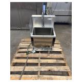 Winholt Wall Mounted Foot Pedal Sink