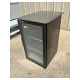 QBD 1 door glass refrigerator