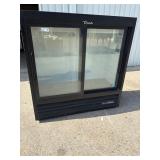 True Slide Door Glass Door Merchandiser