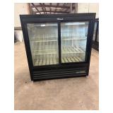 True Slide Door Glass Door Merchandiser