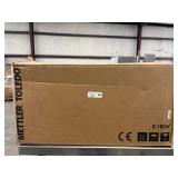 New in Box Mettler Toledo UCCW Smart Touch Scale