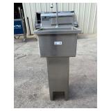 Universal stainless Sink w/ Foot Valves
