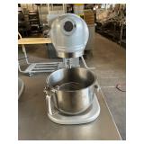 2023 Hobart 5qt countertop mixer.