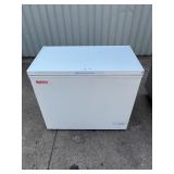 Galaxy CF7 Commercial Chest Freezer