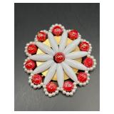 Vintage beads floral flower design brooch.