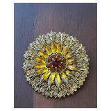 sunflower-shaped rhinestone brooch pin