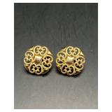 vintage Avon filigree gold-tone clip-on earrings