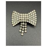 Vintage bow brooch pin