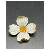 vintage Crown Trifari dogwood flower brooch Pin