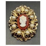 Vintage cameo brooch pin