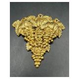 vintage gold tone grape cluster dress clip