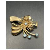 Vintage brooch pin pendant.