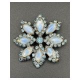 Vintage snowflake pale blue rhinestones brooch pin