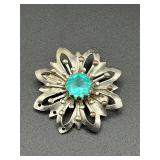 Vintage brooch. C clasp.
