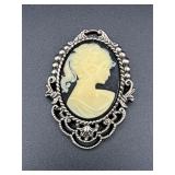 Cameo brooch pin