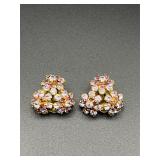 Vintage clip on rhinestone earrings.