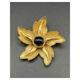 Vintage flower brooch pin.