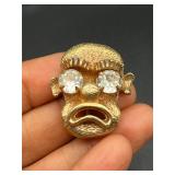 vintage textured gold tone brooch pin.