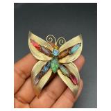 Vintage colorful print set butterfly pendant.