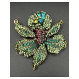 Large Modern brooch pin.