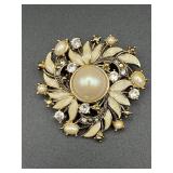 vintage Monet brooch