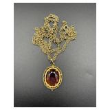 Vintage Avon pendant chain necklace.