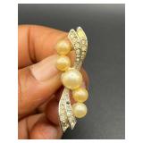 Vintage Marvella brooch pin.