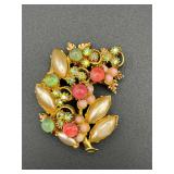 Vintage brooch pin.