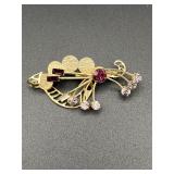 Vintage brooch pin.