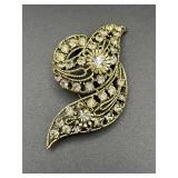Large vintage brooch pin.