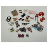 25 pairs of earrings