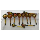 12 Vintage wooden Russian Khokhloma folk art