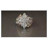 14k gold and diamond cluster ring WIC, 10g, size