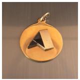 10k gold Pendant 3.78g