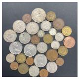 32 Currency coins, Queen Elizabeth