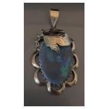 14k gold & opal pendant 8.1g