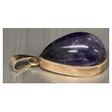 Vintage amethyst gemstone pendant set in 14k